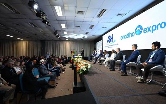 37º Encatho & Exprotel 2026 inicia em clima de otimismo, em Florianópolis